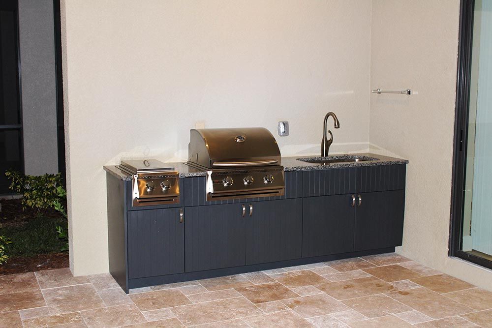Finished Florida outdoor kitchen
