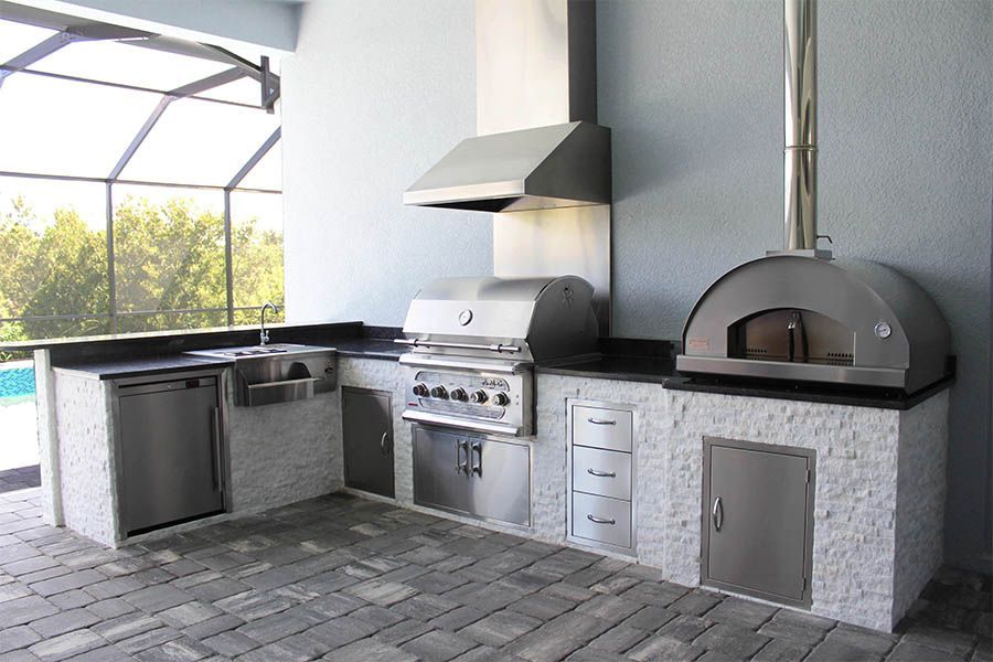 Lakewood Ranch outdoor kitchen showroom